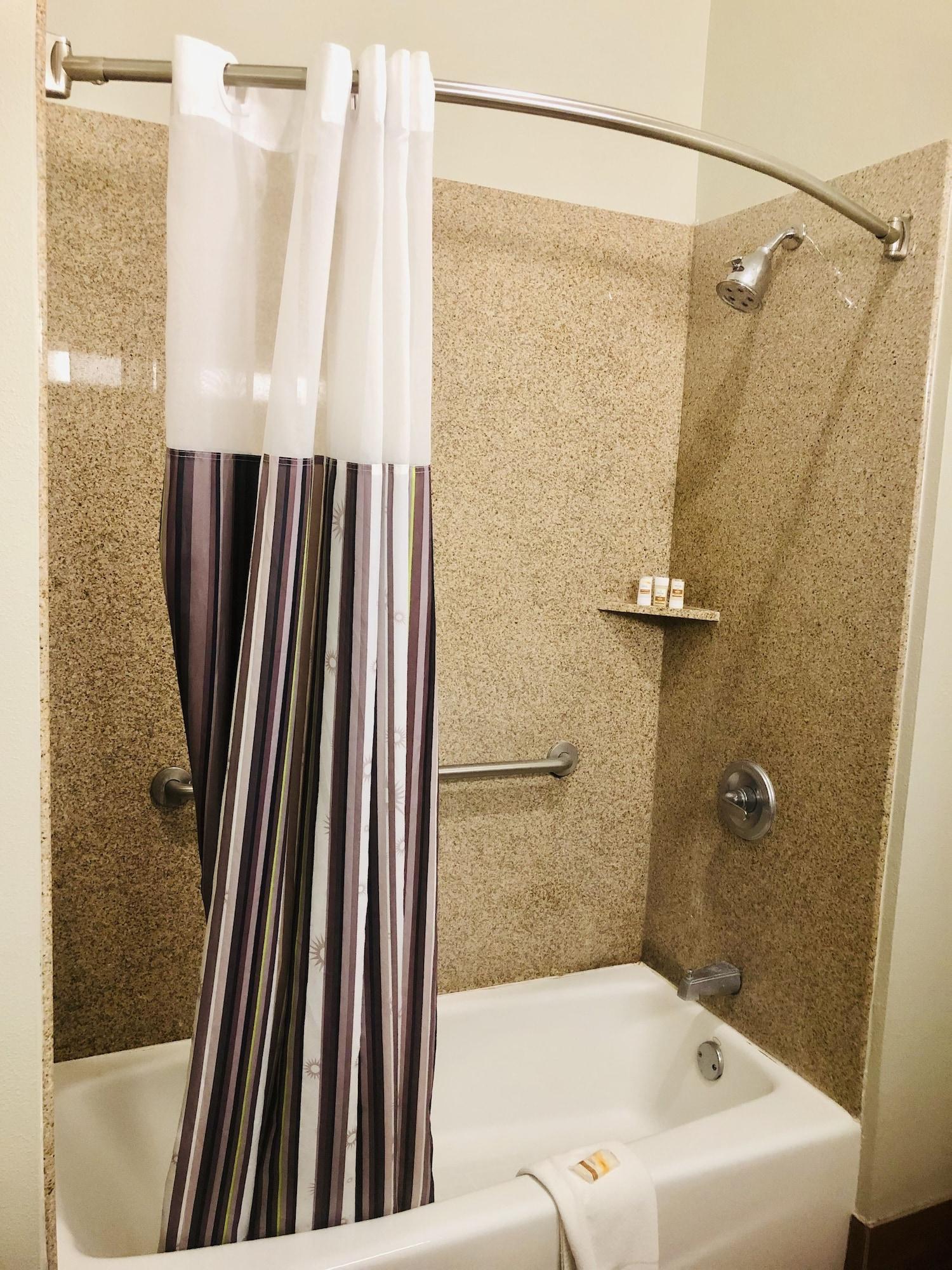 La Quinta By Wyndham Lake Charles Casino Area Экстерьер фото